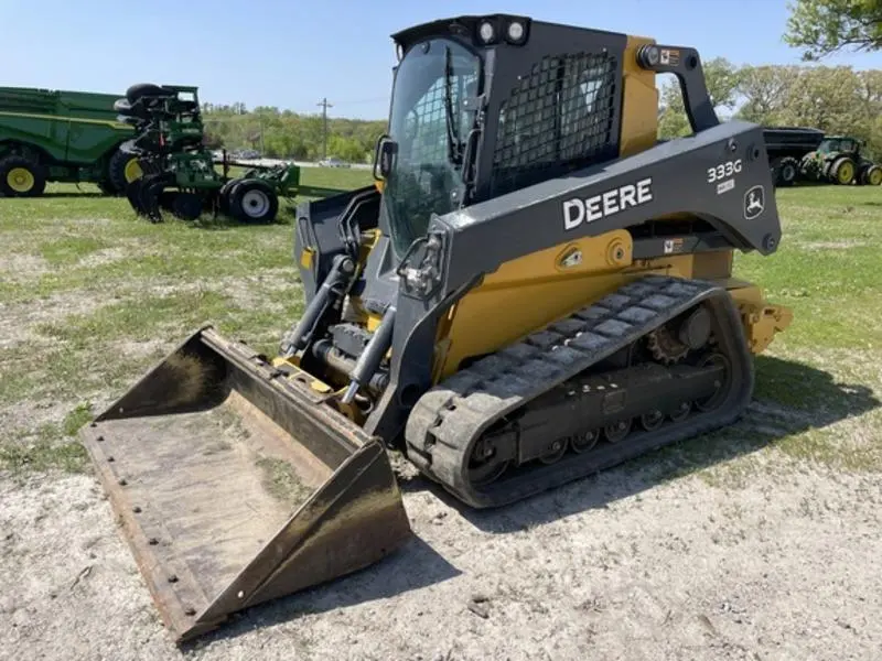 2017 John Deere 333G