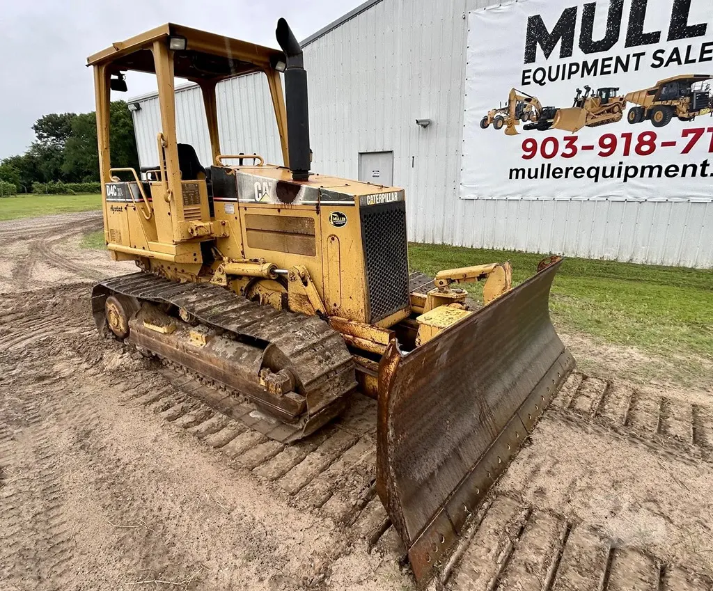 2001 Caterpillar D4C XL III