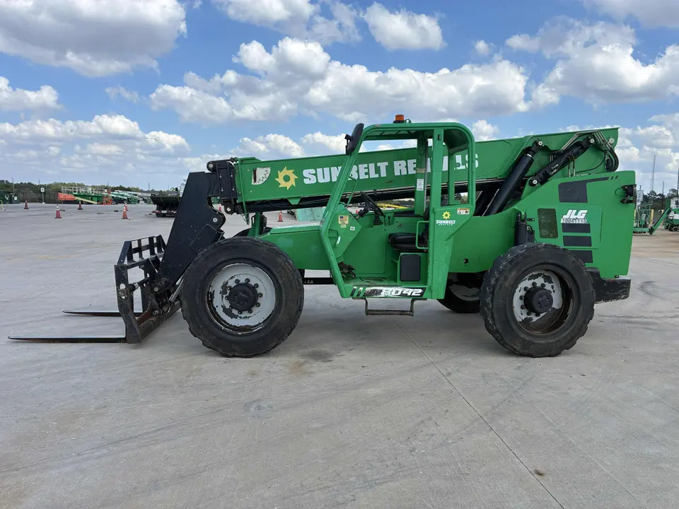 2018 SkyTrak 8042