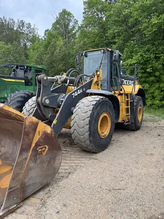 2018 John Deere 744K