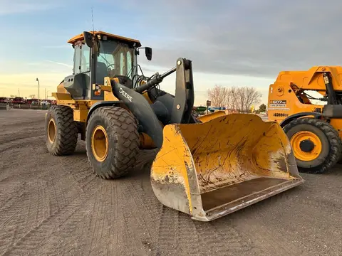 2023 John Deere 524P