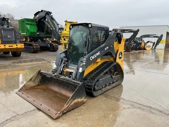2023 John Deere 317G