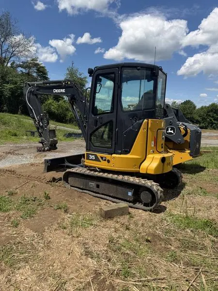 2024 John Deere 35P