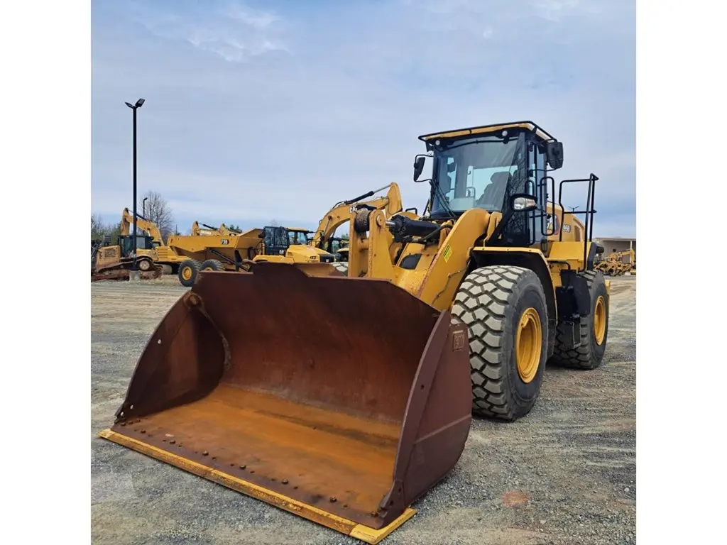 2023 Caterpillar 950