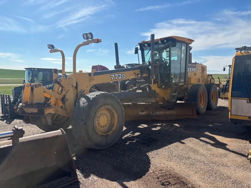 2007 John Deere 772D