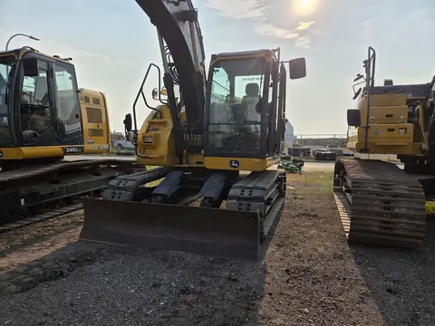2022 John Deere 135G