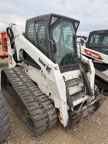 2005 Bobcat T300