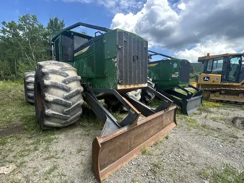 2016 John Deere 848L