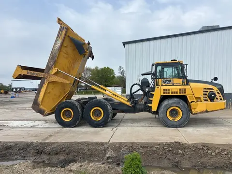 2018 Komatsu HM300-5