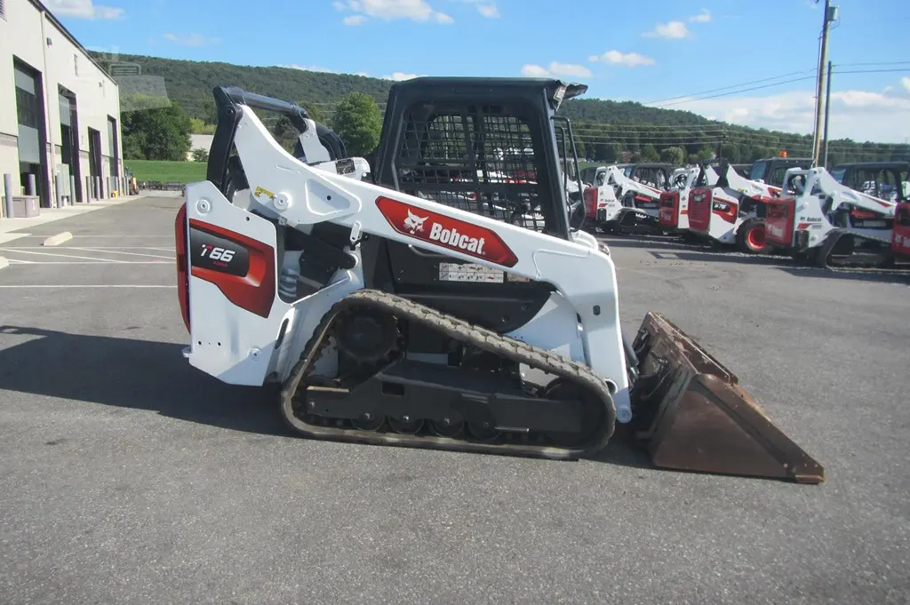 2021 Bobcat T66