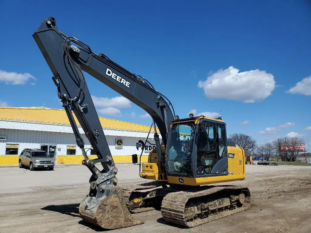 2022 John Deere 130GLC