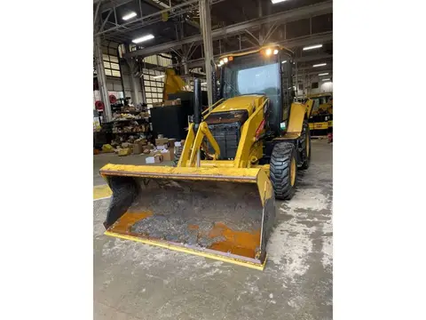 2019 Caterpillar 420F2
