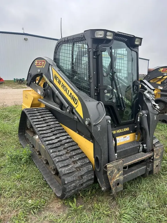 2017 New Holland C237