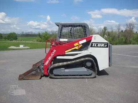 2024 Takeuchi TL8R2