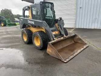 2011 John Deere 328D