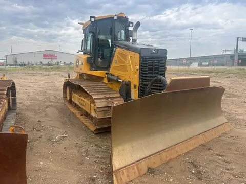2024 John Deere 750L