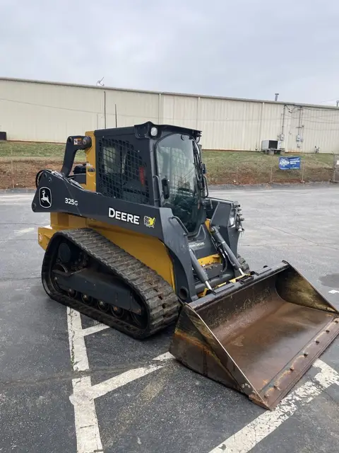 2023 John Deere 325G
