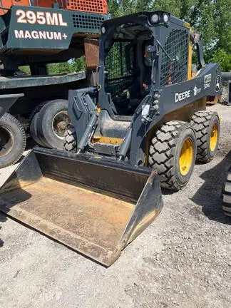 2023 John Deere 324G