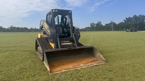 2021 New Holland C337