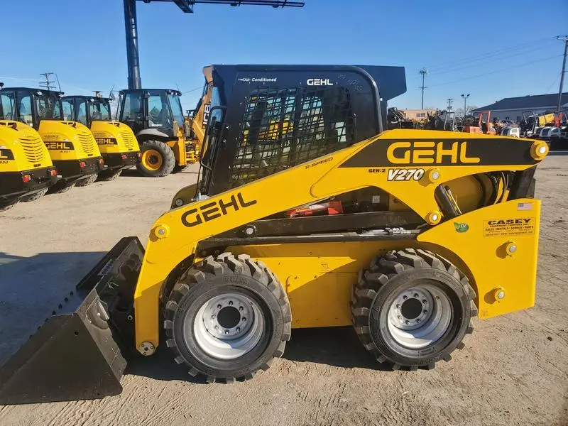 2023 Gehl V270