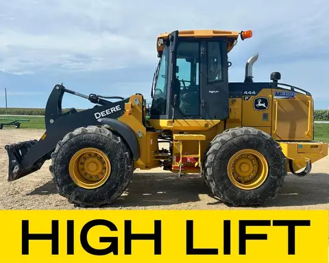 2021 John Deere 444P