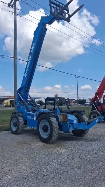 2018 Genie GTH1056