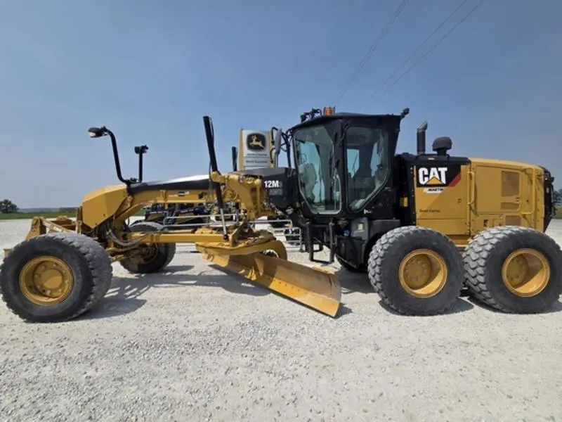 2017 Caterpillar 12M3 AWD
