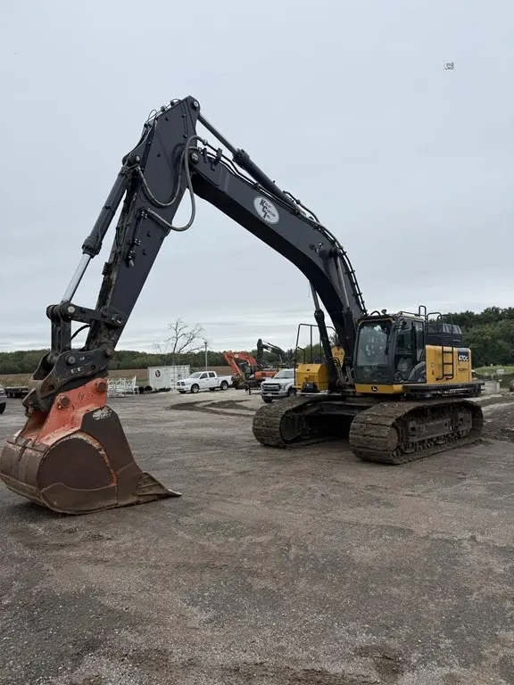 2021 John Deere 470G LC