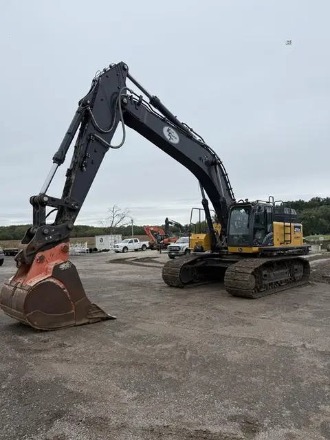 2021 John Deere 470G LC