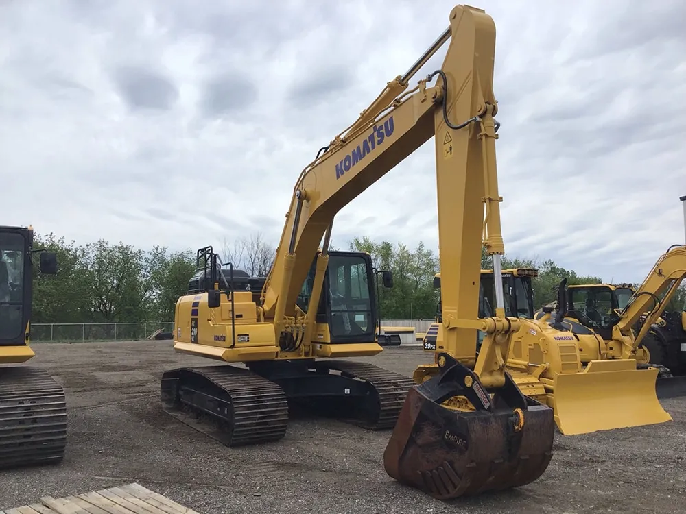 2022 Komatsu PC210LC-11