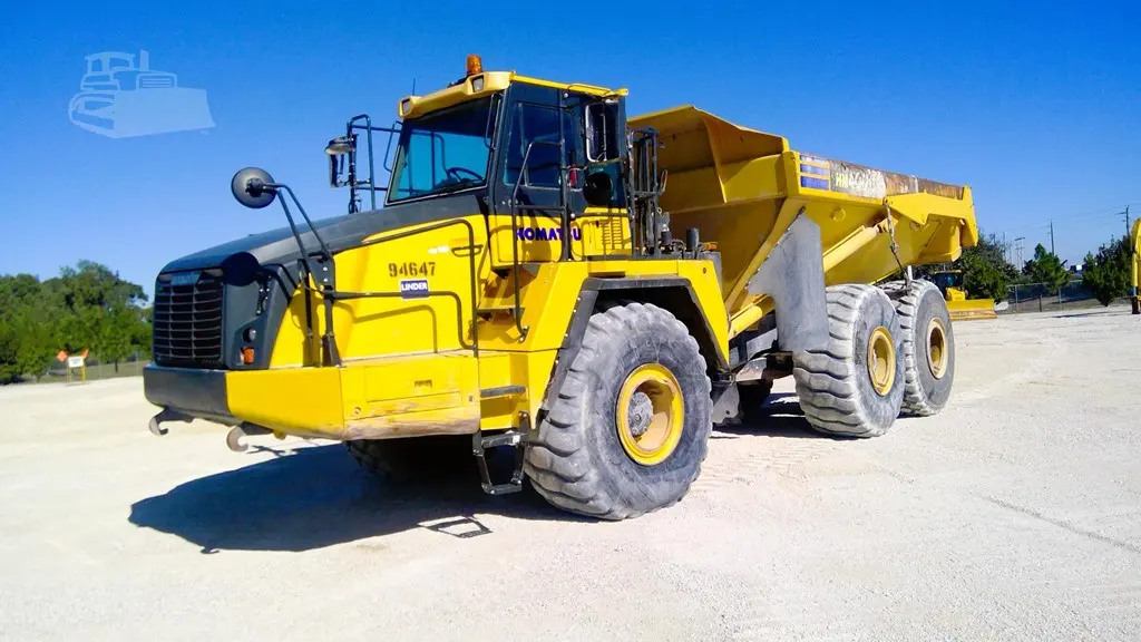 2023 Komatsu HM400-5