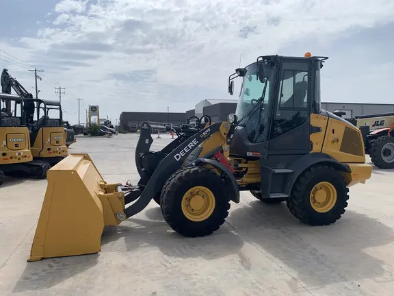 2022 John Deere 244L