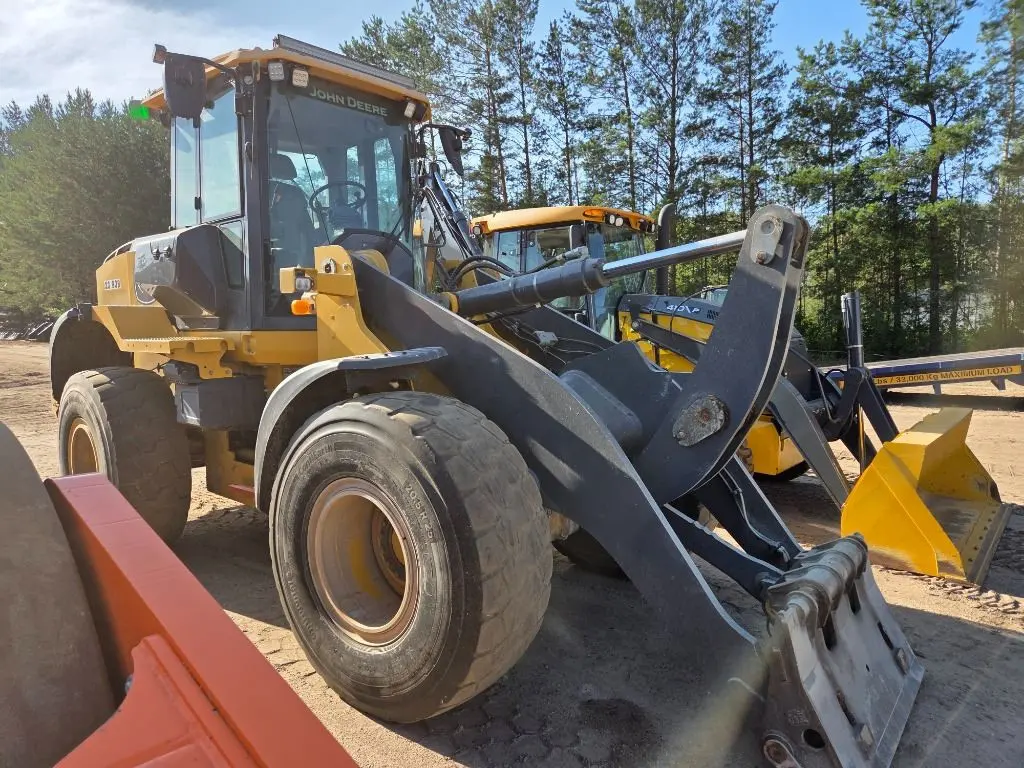 2023 John Deere 624P