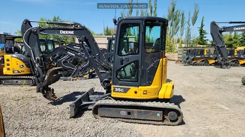 2022 John Deere 35G
