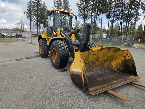 2022 John Deere 544P