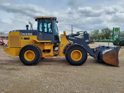 2017 John Deere 624KII