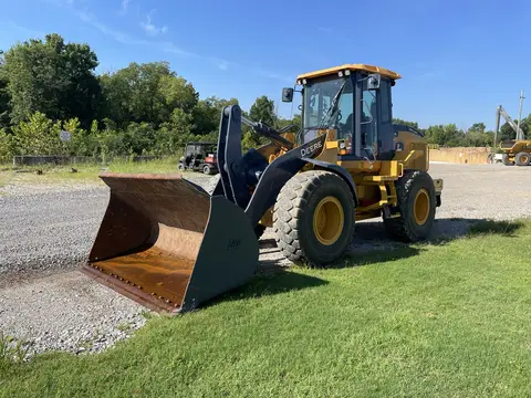 2022 John Deere 524P