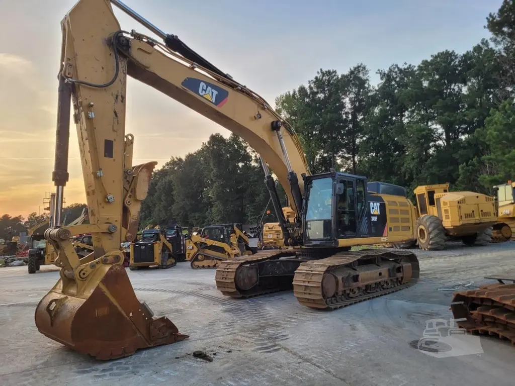 2018 Caterpillar 349FL