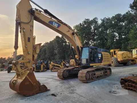 2018 Caterpillar 349FL