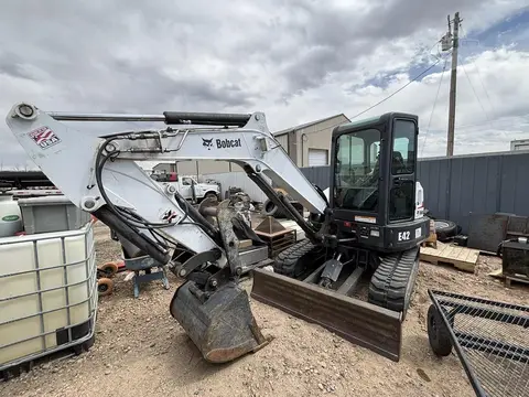 2017 Bobcat E42