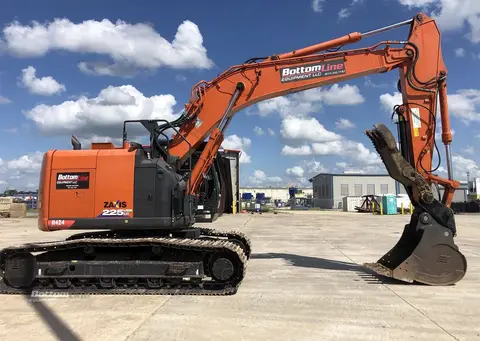 2021 Hitachi ZX225USR LC-6