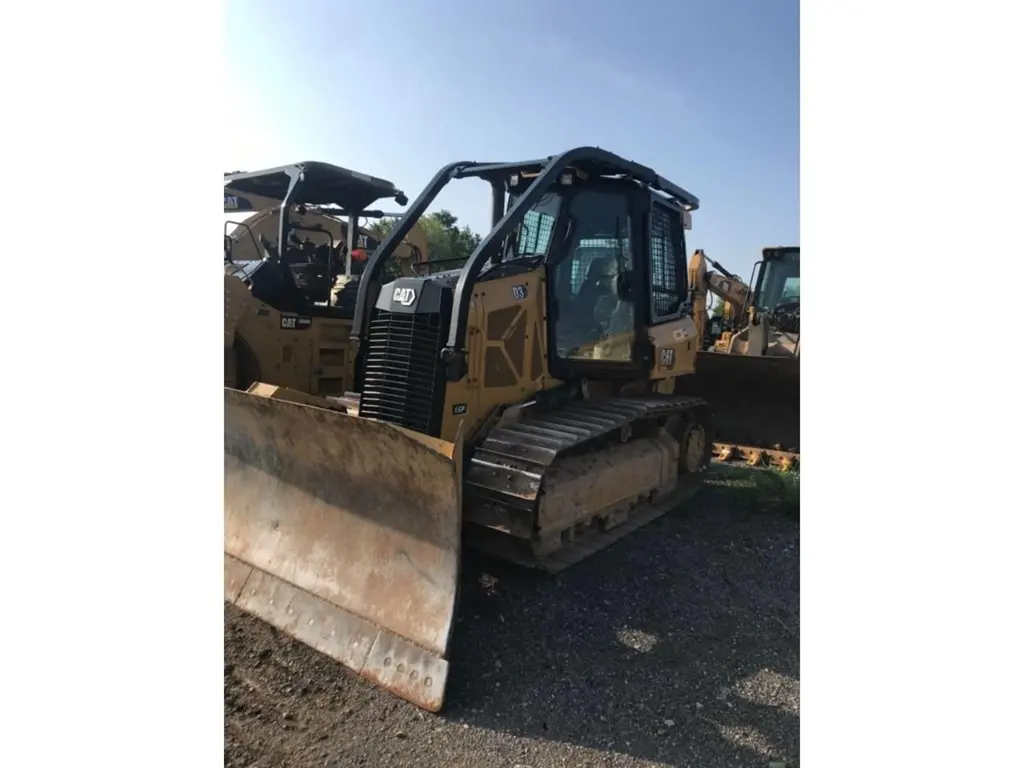 2021 Caterpillar D3