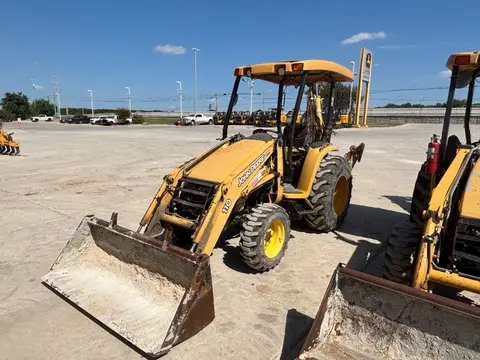 2011 John Deere 110TLB