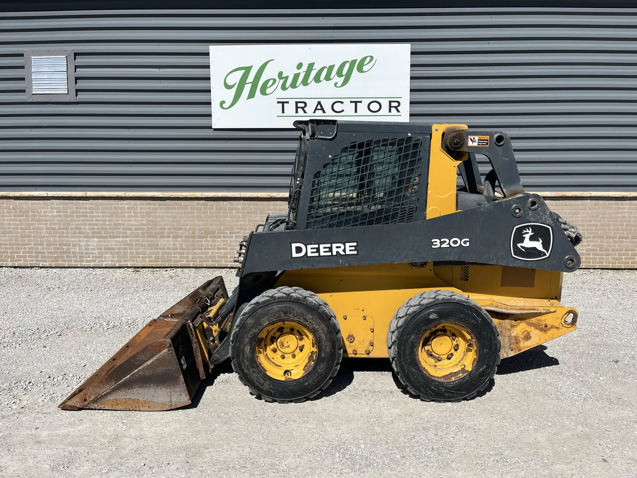 2022 John Deere 320G