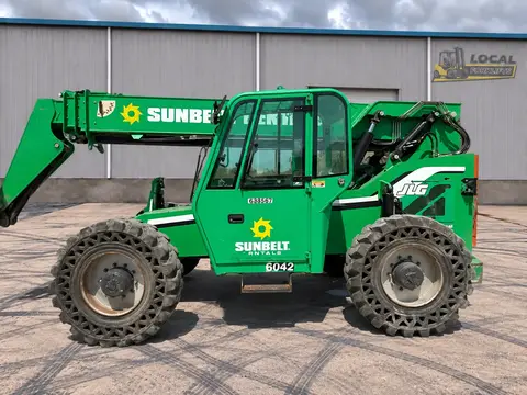 2015 SkyTrak 6042