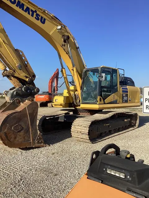 2017 Komatsu PC360 LC-11
