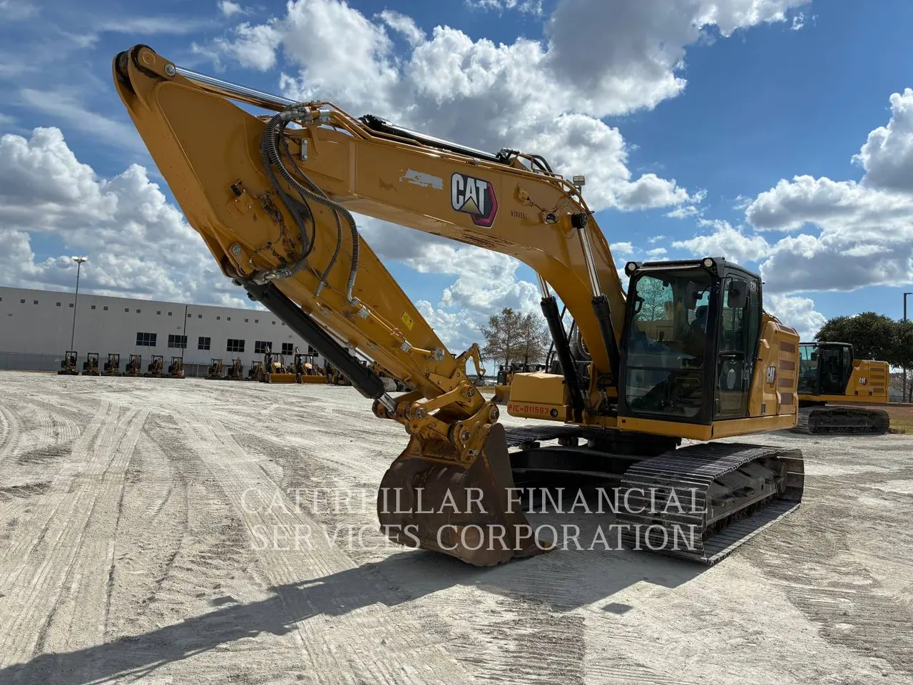 2022 Caterpillar 320-07